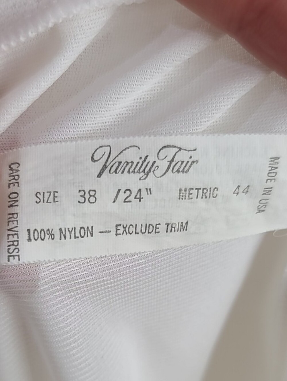 Vintage 70's Vanity Fair Ivory White Nylon Lace Trim 24" Full Slip Dress 38 - Picture 13 of 15